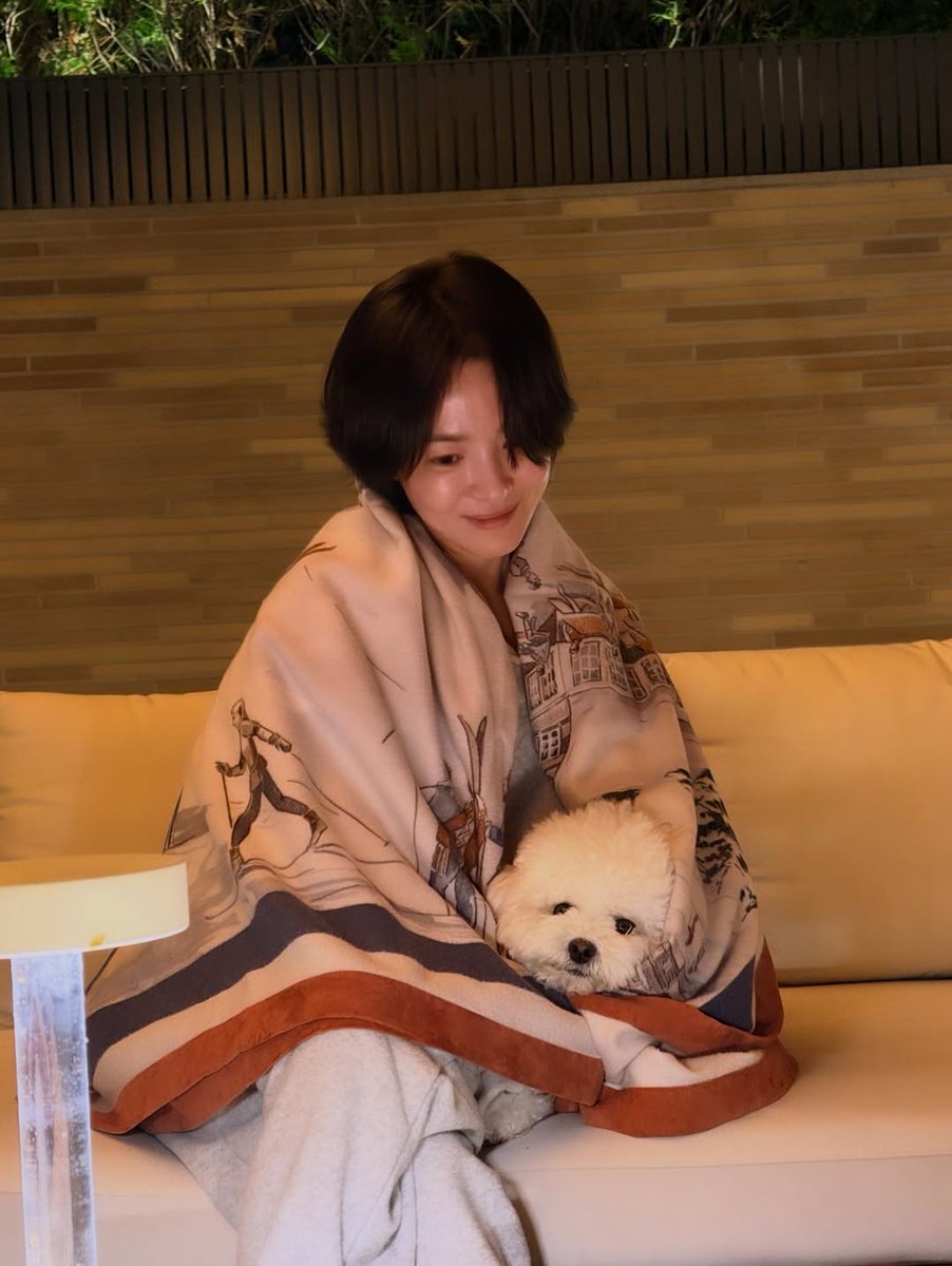 💙🌻 tweet media