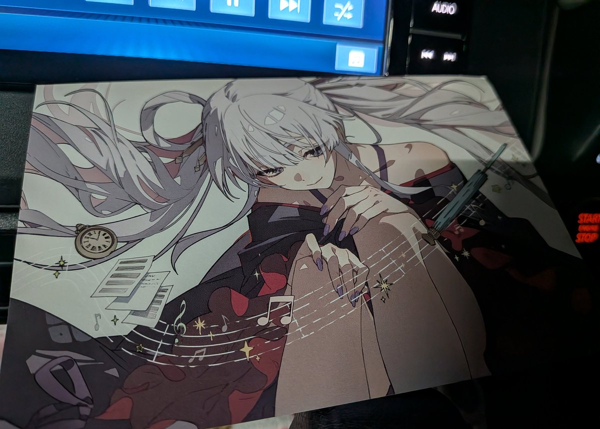 劇場視聴2回目！
ストーリー知っててもガチ泣きしちゃうのなんでなんですかね
あと特典カードカバーで一番好きなトリノコシティで本当にありがとう歌詞から無限に味します
