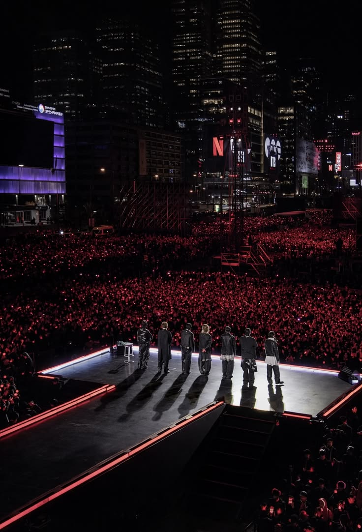 mila VAI VER O BTS Ψ ⚡︎ tweet media