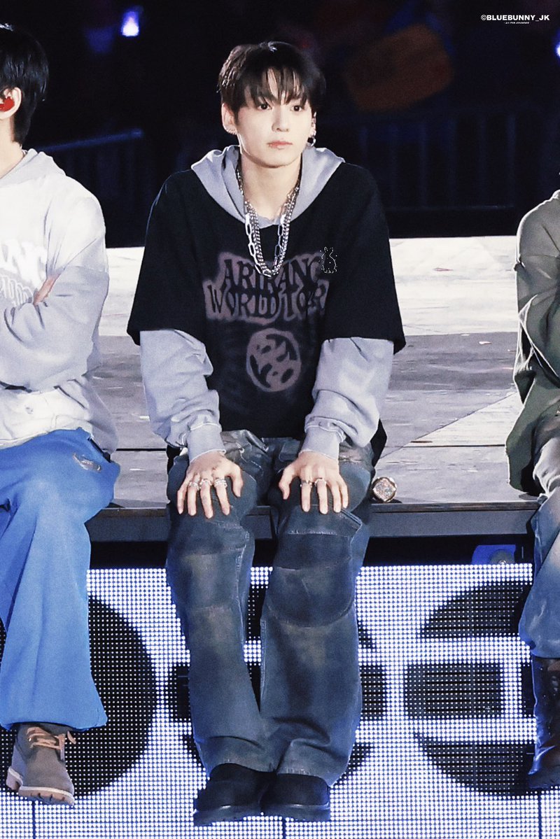 🍭 mikasa tweet media