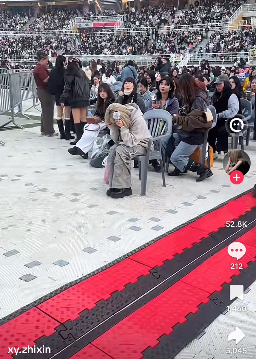 🍯 ⁷ ᴰ² tweet media