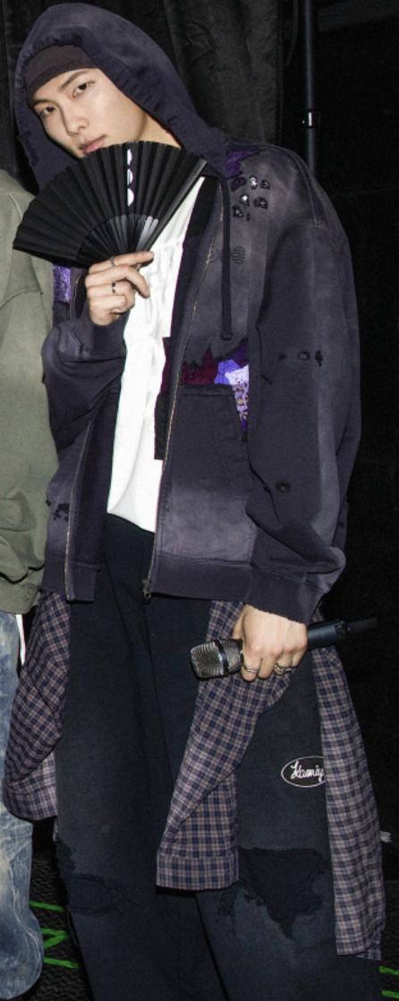 Steph⁷ 💜 BTS 아미랑 ❤️🤍 tweet media