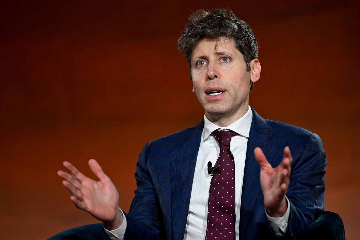 CryptoPatel's tweet image. Sam Altman Just Dumped $65M of Worldcoin at -98% And His Fraud Trial Starts in 15 Days

Sam Altman's World Foundation just dumped $65M worth of $WLD through OTC deals to 4 counterparties.
🔸 Avg sale price: $0.2719
🔸 Tokens offloaded: ~239M WLD
🔸 #WLD now -98% from $11.97 ATH