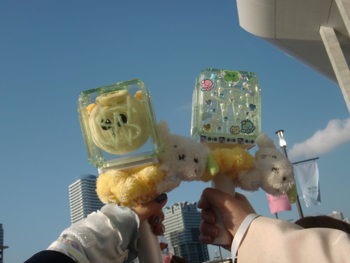 ⊹₊⟡⋆ tweet media