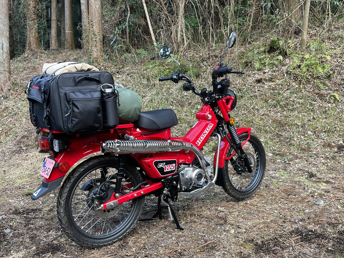 Snake712's tweet photo. @Fukulou318 CT125はモーターショーのコンセプトモデルを見て発売も決まってないのにすぐ予約しましたww  荷物積んでキャンプに行ったりいろんなところへ連れて行ってもらった
良き相棒でした。 https://t.co/ajhOlU9k5P
