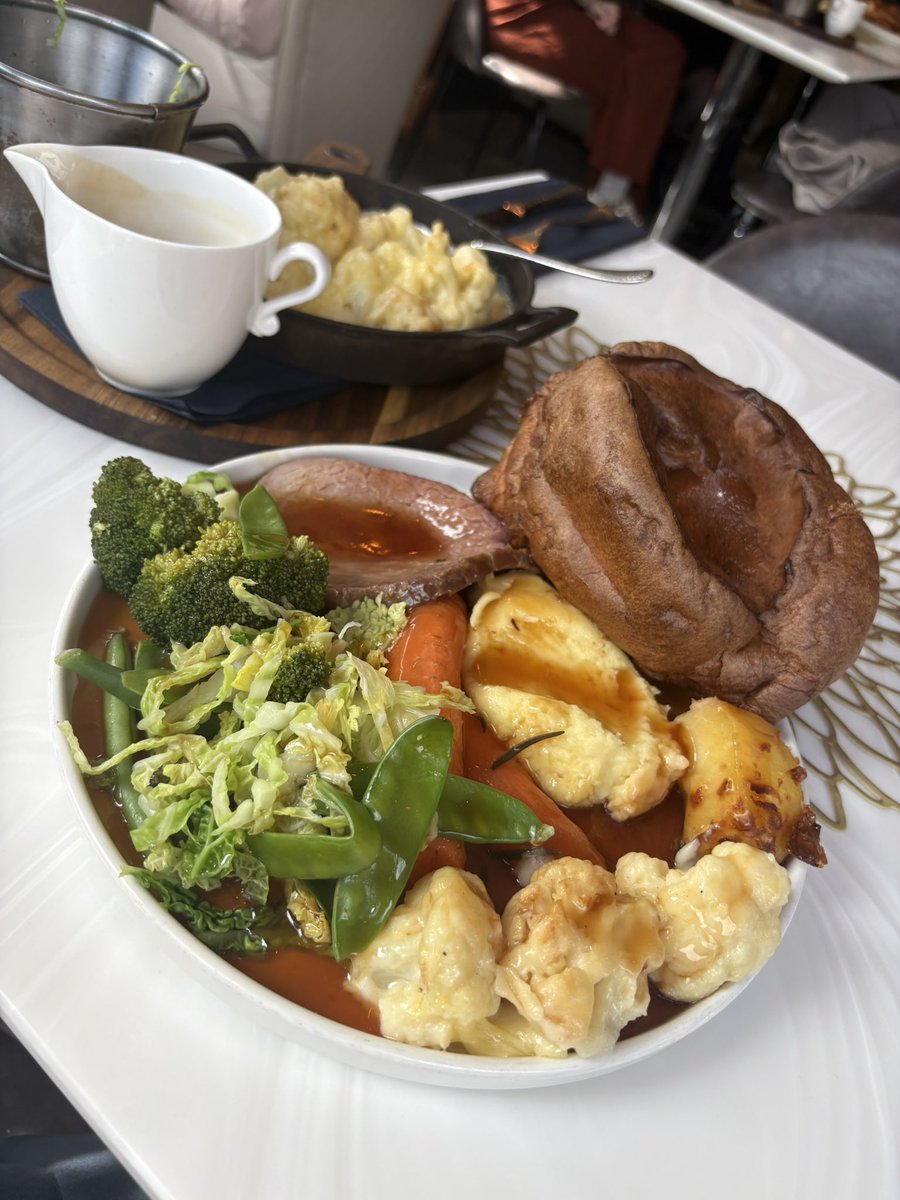 S A M M Y Woodhouse tweet media