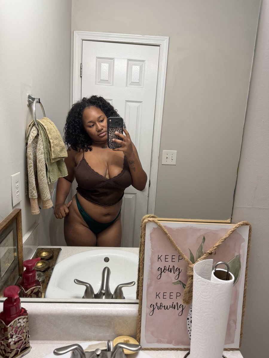 mookiemook tweet media