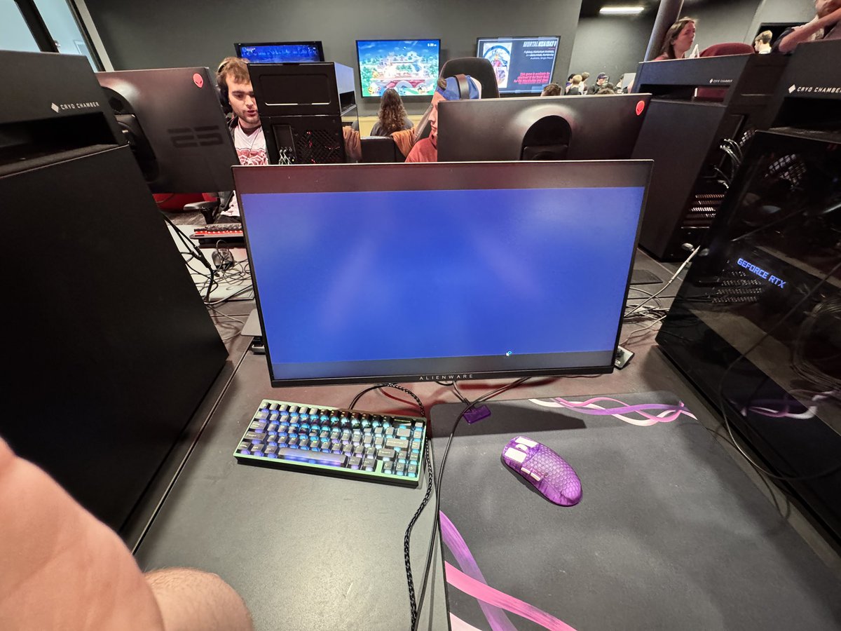 zunkinator tweet media