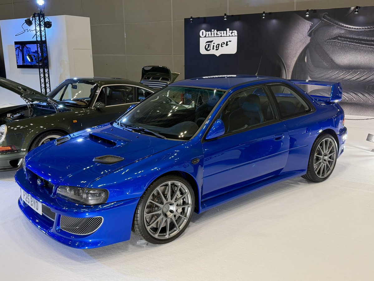 Subaru555Grb's tweet photo. #オートモビルカウンシル2026
#GC8
#SUBARU
#prodrive 
蛍の光が流れる🎶まで粘って撮ったクリーンな写真✨📸🤣🤣🤣
憧れのSUBARU GC8モストレッド車
prodrive P25💙😍 https://t.co/6nmWgxVJz3