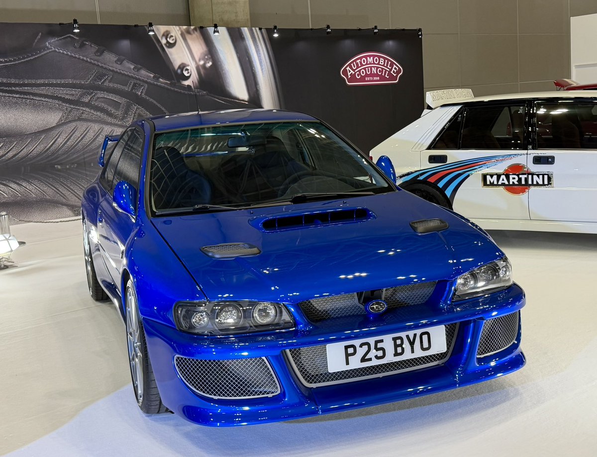 Subaru555Grb's tweet photo. #オートモビルカウンシル2026
#GC8
#SUBARU
#prodrive 
蛍の光が流れる🎶まで粘って撮ったクリーンな写真✨📸🤣🤣🤣
憧れのSUBARU GC8モストレッド車
prodrive P25💙😍 https://t.co/6nmWgxVJz3