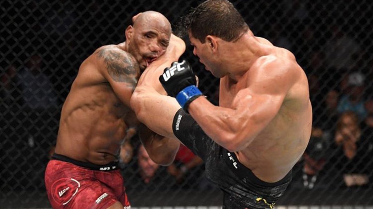 ColinsMma's tweet photo. @ConsensusScore Reminds me of the 1 he gave Yoel. Romero was seriously made of something else to eat it. Also Costas fight against Vettori was his LHW debut. This is just his return. Great return tho. War Paulo. https://t.co/23Vrg2mEac