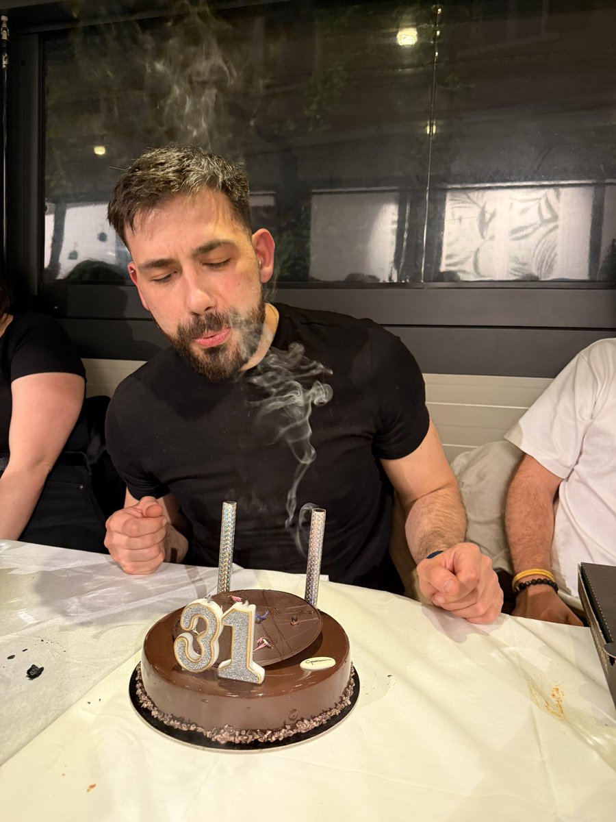 pazientarmon tweet media