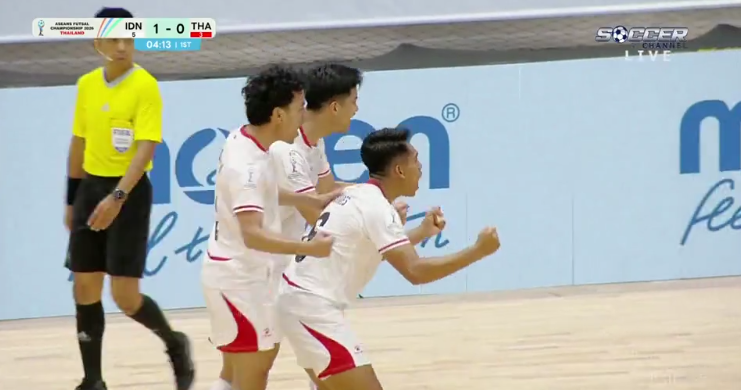 LinkLiveBola's tweet photo. GOL!!!! TIMNAS FUTSAL 1-0 

Nonton Final Asean Futsal Championship 2026

Link Live Streaming Timnas Futsal Indonesia vs Thailand

👉 https://t.co/SiacS1vfCC

#TimnasFutsal #TimnasDay #Timnas #TimnasIndonesia Asep Nangka Terukur BGN Pacitan #FutsalIndonesia #Futsal Sanjaya FH UI https://t.co/0aCfvVr8DH