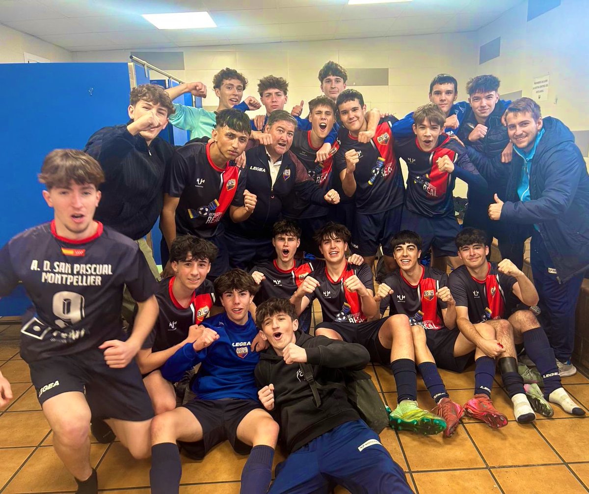 ad_sanpascual's tweet photo. Segundo partido del fin de semana y victoria incontestable del Juvenil B.

SanPas 8 - 4 Chamartín Vergara

🔴🟠🔵 #VamosSanPas https://t.co/9jWk5rVYIn