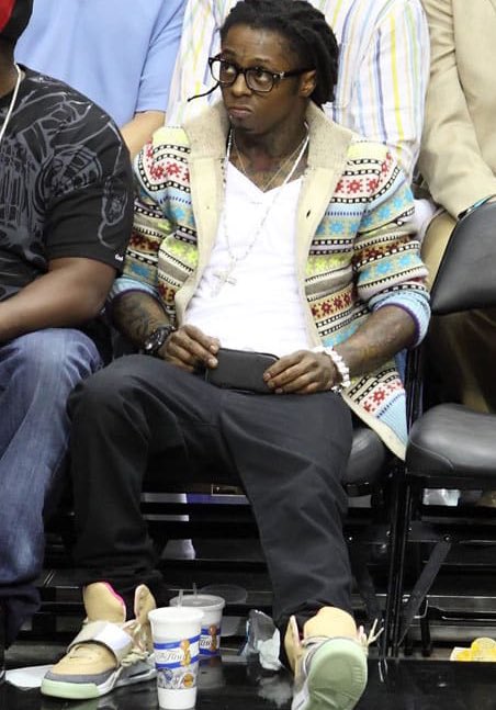 DodoFits's tweet photo. Lil Wayne sitting courtside 📸 https://t.co/VjCIZEERg4