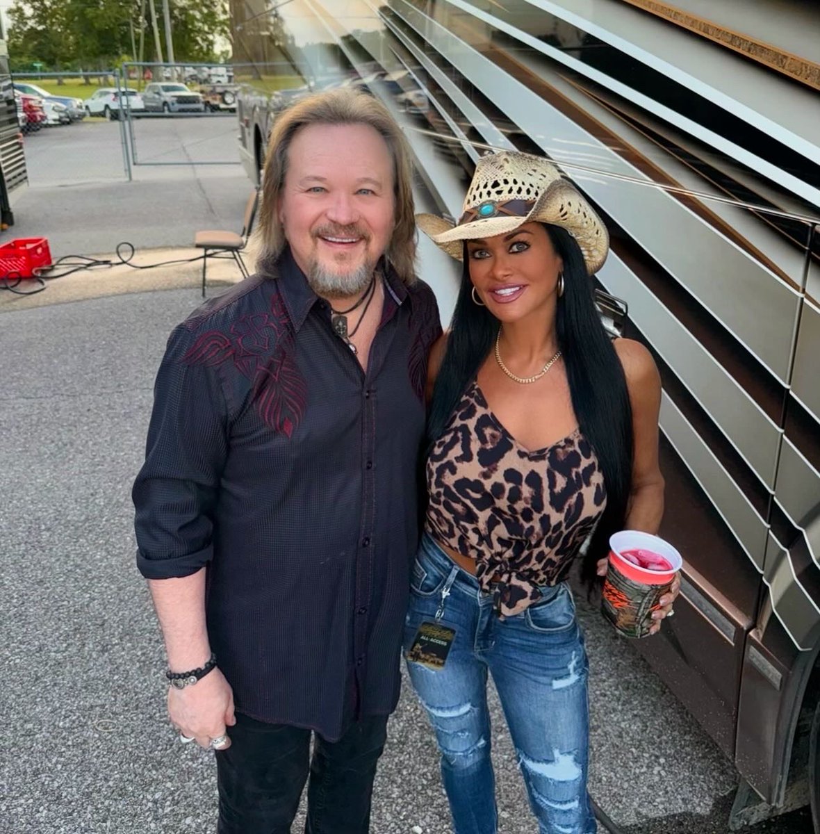 Travis Tritt tweet media