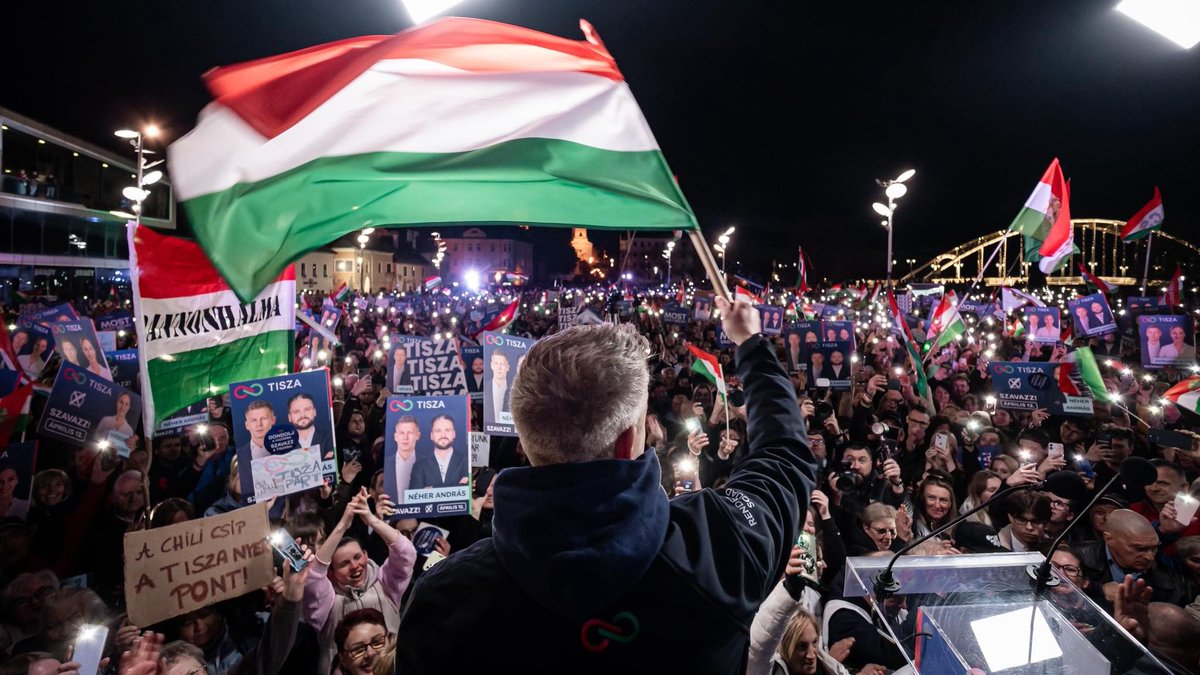 ElectsWorld's tweet photo. 🇭🇺#Hungary, parliamentary election:

⏫Turnout at 5PM: 74,2 % (+11,3)

(+/- Last election)

Never since the fall of the communist regime has voter turnout been so high in Hungary. Turnout is particularly high in Budapest (77,2 %), the country’s largest city and a stronghold of the opposition to Prime Minister Orbán.
