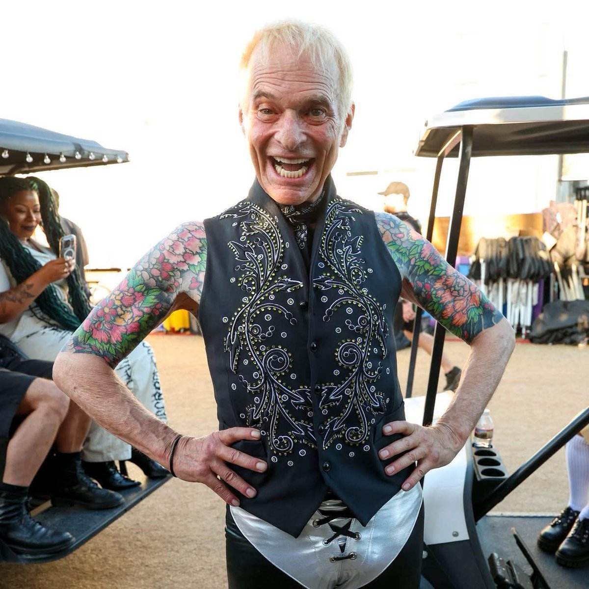 AmericaReal tweet media