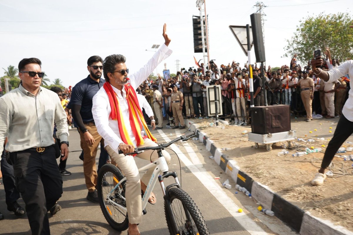 KING OF KOLLYWOOD tweet media