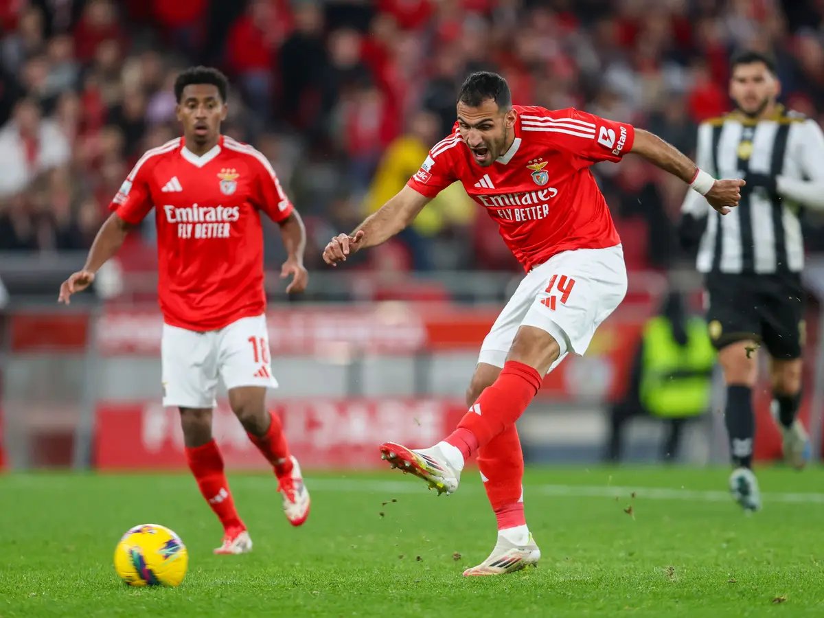 Benfica x Nacional na Luz

27 Jogos
22 Vitórias do Benfica
5 Empates
0 Vitórias do Nacional

64 Golos do Benfica
10 Golos do Nacional

Maior goleada: Benfica 10-0 Nacional (2019)
Melhor marcador: Cardozo e Jonas (8 Golos)