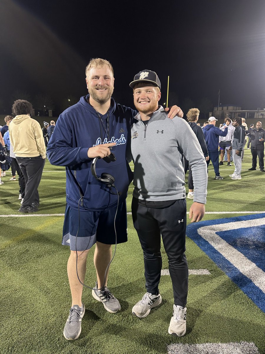 Rowan_Cox13's tweet photo. Had an awesome time at the @IchabodFTBL Spring game! Thanks to @tbrown_20 @Travis_Britz @Zach_Watkins for the invite! https://t.co/YTwwZnt1vY