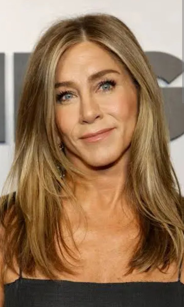 TheeUncutCock's tweet photo. @HumansNoContext Jennifer Anniston is 57, not 50 and she looks like a man. https://t.co/NtArYYOdEM
