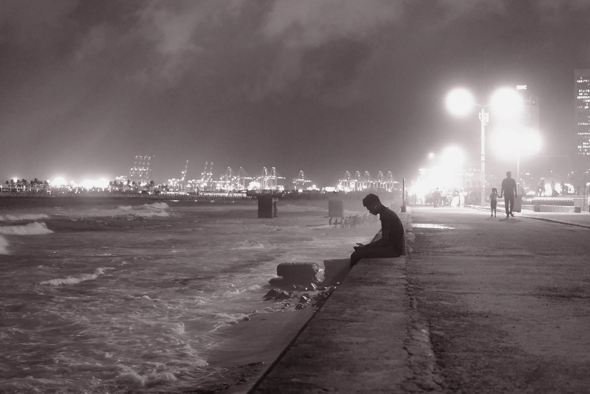 oddshotsgallery tweet media