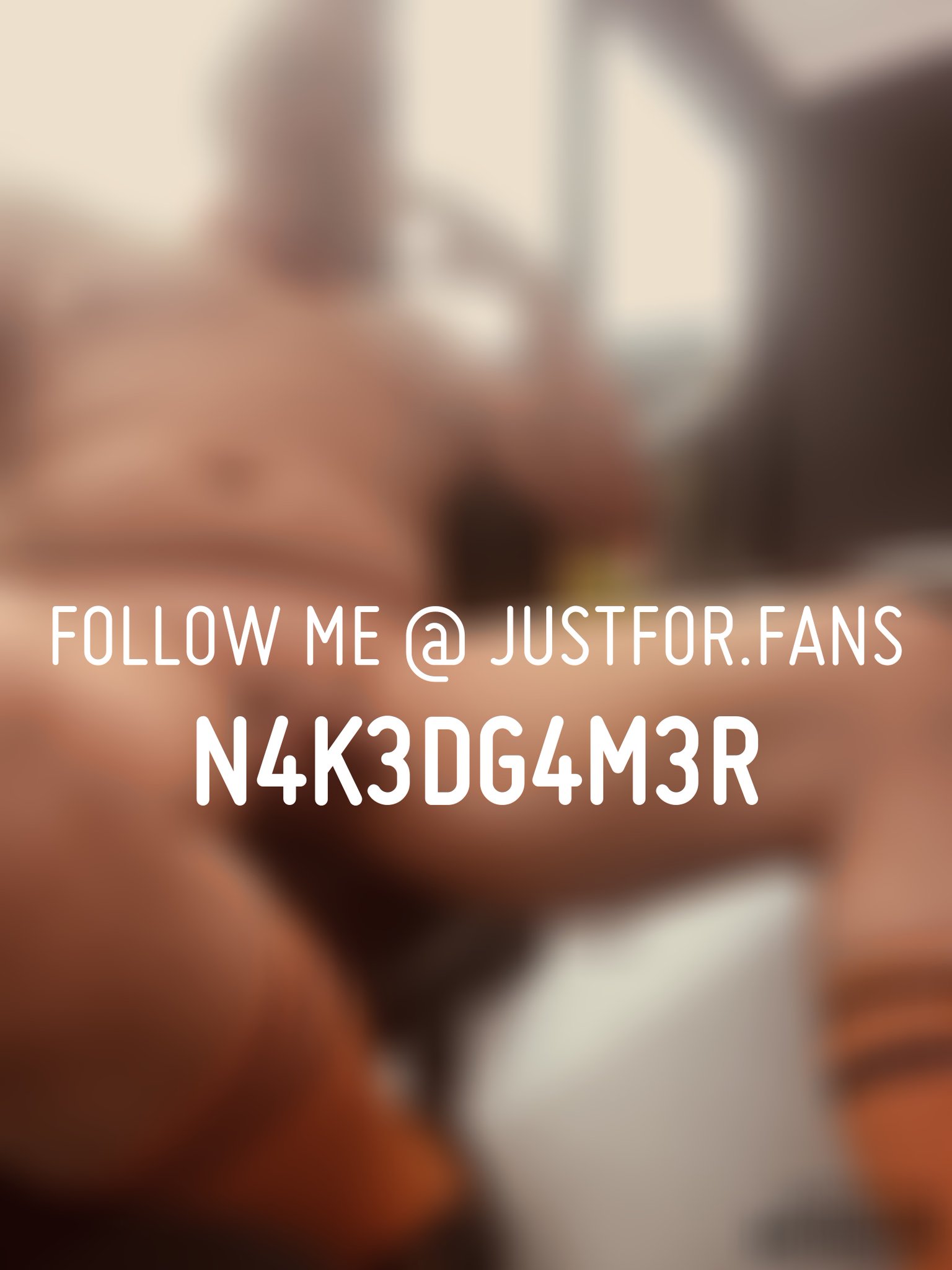 Sunday is naked humpday at the club. Any takers????... See this and more at: https://t.co/UwiVhcxcXf https://t.co/dLNEfibqei