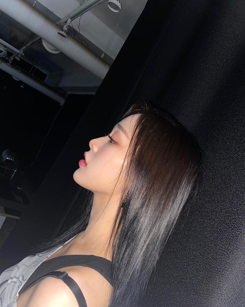 daily gahyun (@dailygahyun) on Twitter photo 