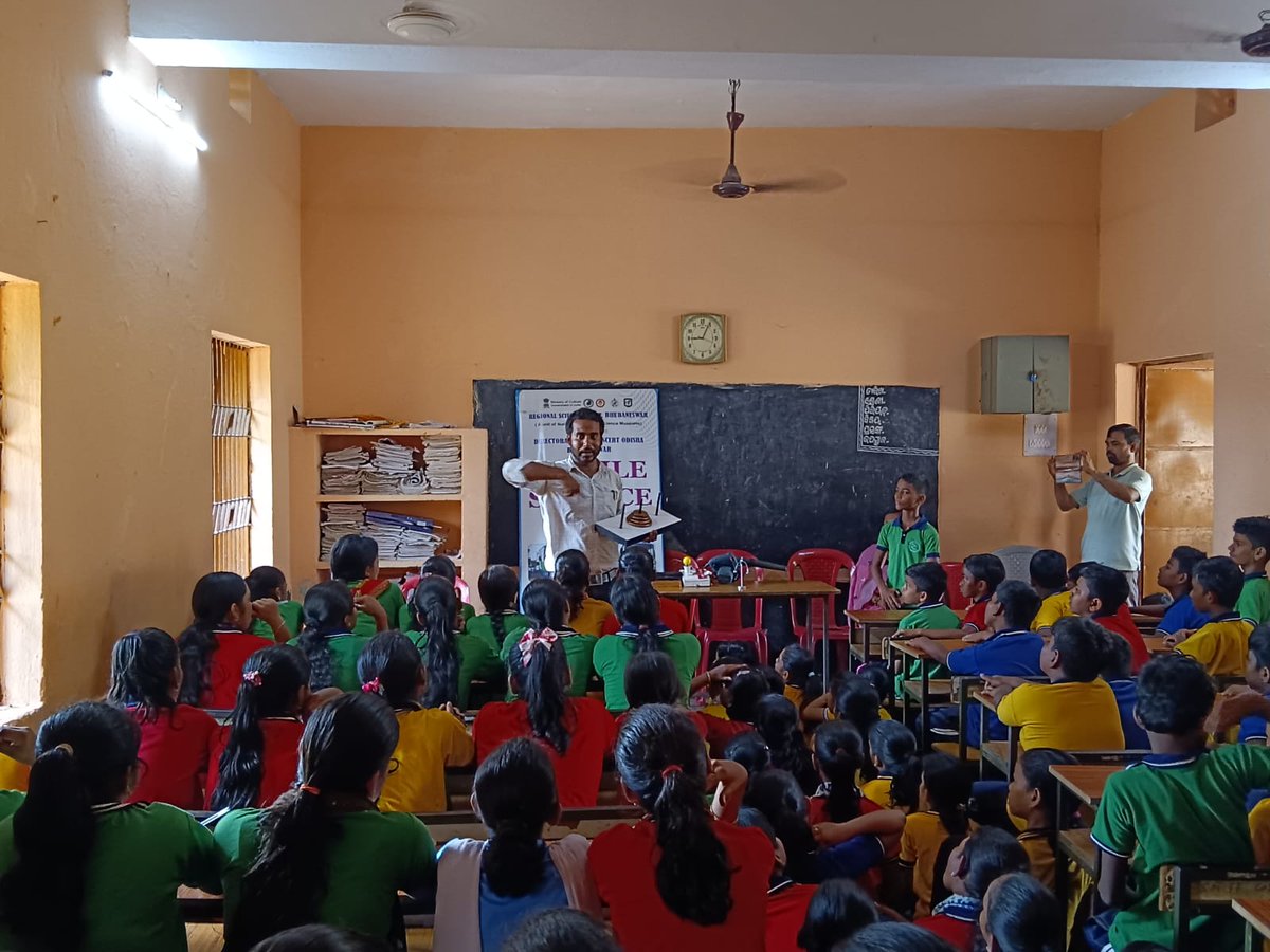 ncsmgoi's tweet photo. 🚐Science on Wheels by @RSCBhubaneswar, a unit of @ncsmgoi, @MinOfCultureGoI, reached Govt. UP School, Kishore Prasad, Nayagarh from 9-11 April, 2026.

#ScienceOnWheels #ScienceForAll #NCSM https://t.co/TBQ6EbLHoR