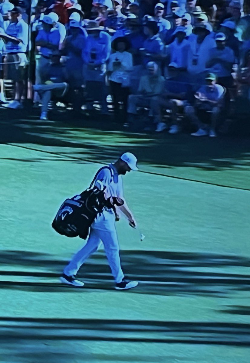 Mr Negative tweet media