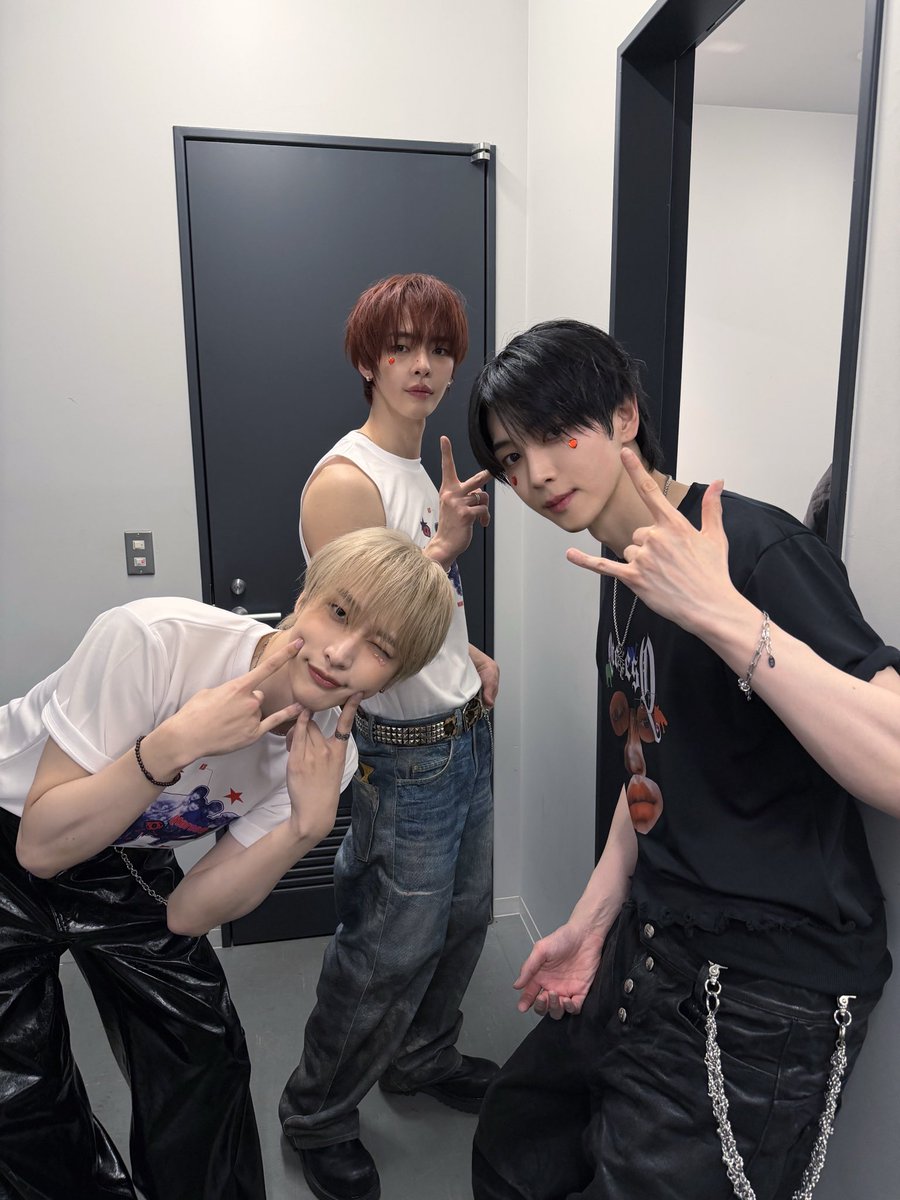 QQQ pics 📁 tweet media