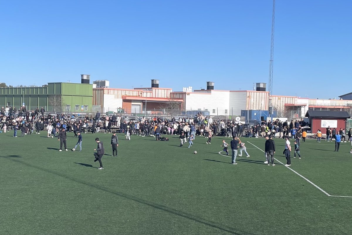 Siriushasten's tweet image. Procyons premiär. Folkfest men inget målkalas - 0-0 i paus…
#uppsala ⚽️