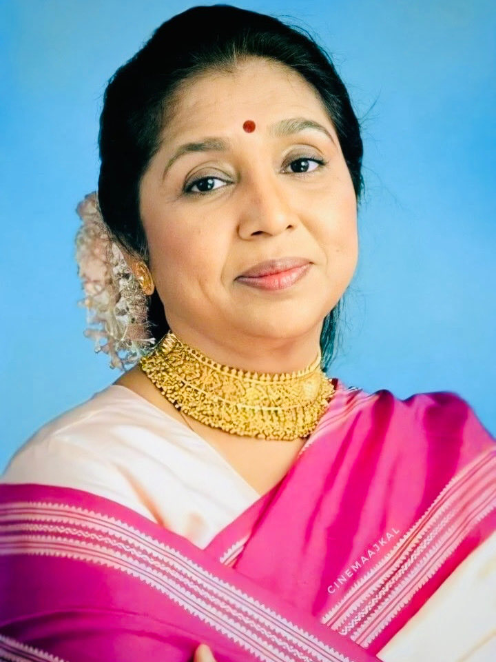 सुर साम्राज्ञी आशा भोसले जी के निधन से एक युग समाप्त हुआ।

 न जाने  कितनी पीढ़ियां उनकी आवाज से सम्मोहित रहीं  और उनकी बदौलत हमारे संगीत को वैश्विक पहचान मिली, इन स्वरों की विरासत आने वाले पीढ़ियों को भी प्रेरणा देती रहेगी।

#आशा_भोसले 
#श्रद्धांजलि