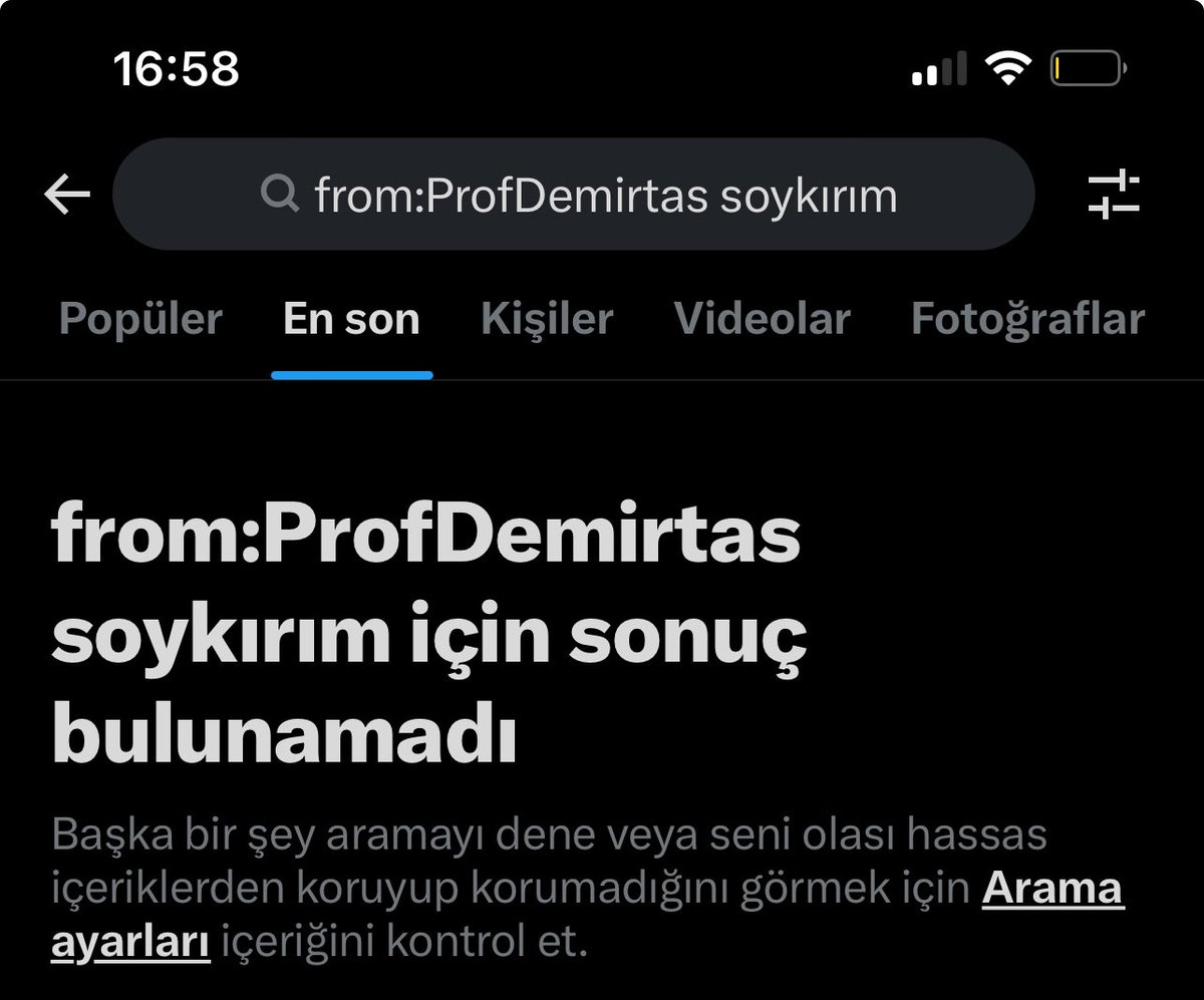 yunuserdolen's tweet photo. @ProfDemirtas Tweetim burada istediğin kütüphanene koy.
Ben de senin son üç senedir Gazze soykırımını eleştiren, soykırım diyen, İsrail’i kınayan tweetlerini arıyorum.
Yurtdışında tanındığını düşünen biri bu konuda baya yazıp çizmiştir herhalde. 
Var mıdır? Ben de kütüphaneme koyayım. https://t.co/xHWLF1pt95