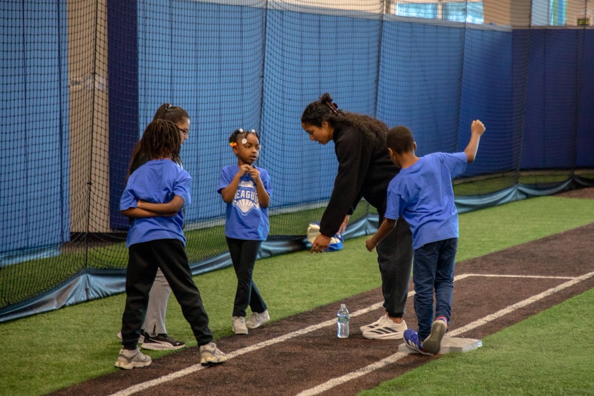 kcpublicschools's tweet image. Thank you to the Kansas City MLB Urban Youth Academy for welcoming Banneker Elementary second graders and sparking a love for baseball! ⚾️ Our students had a blast working as a team in a mini game and learning about safety from the American Red Cross. 

#KCPS #FieldTrip