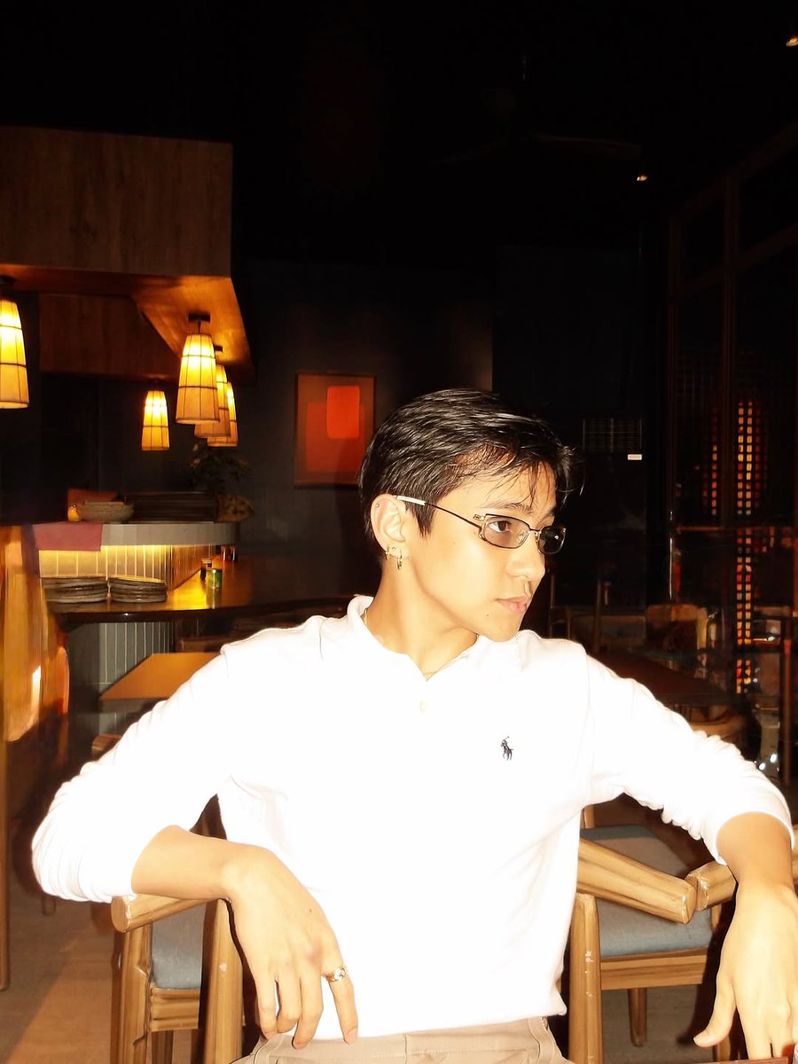 tomátoes tweet media