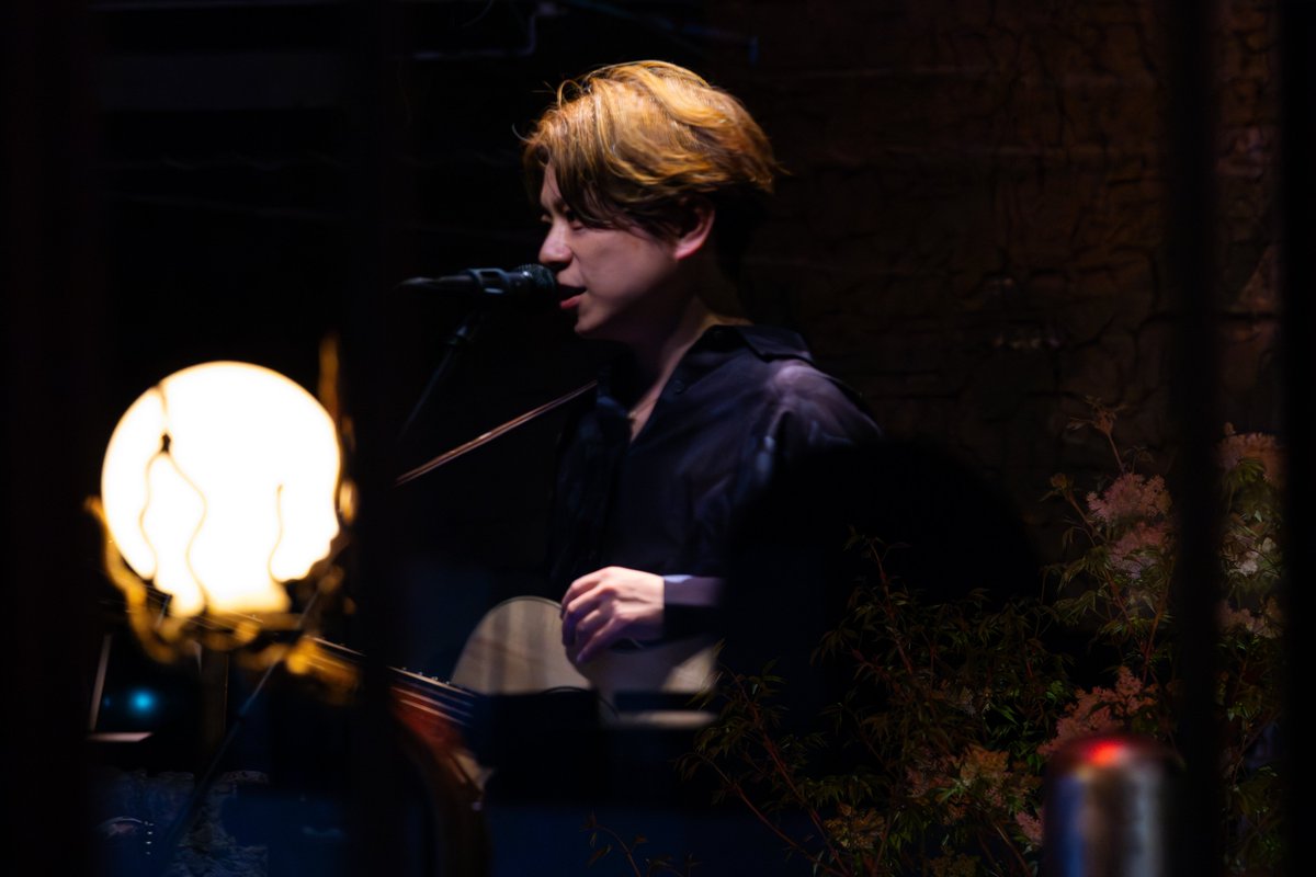 penguin_hatena_'s tweet image. 今日はたくさんライブイベントがありお疲れさまっす
自分も県文に行ったり途中OGUCAFEさん行ったり
クリーニング店往復したり💦
とっても「へんてこ」な1日でしたよｗ

でも最後は ＃磯山純 さんワンマンライブ
〜Piano mo Boku〜 in girl talkで〆
皆で楽しく大騒ぎしましたよ😃
＃girltalk
#isojun