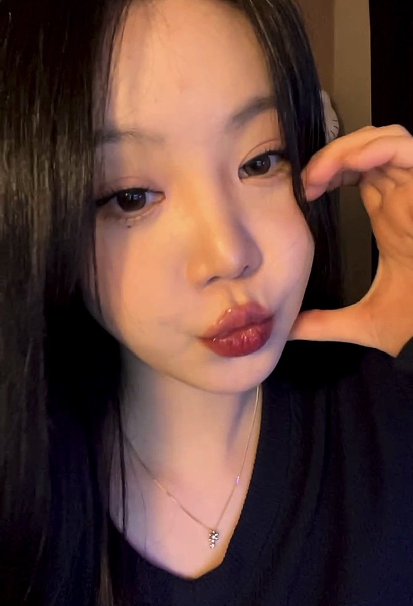 fromsj39's tweet photo. 오늘 라방 재밌었다 ~~~ https://t.co/qob8GjSmhR