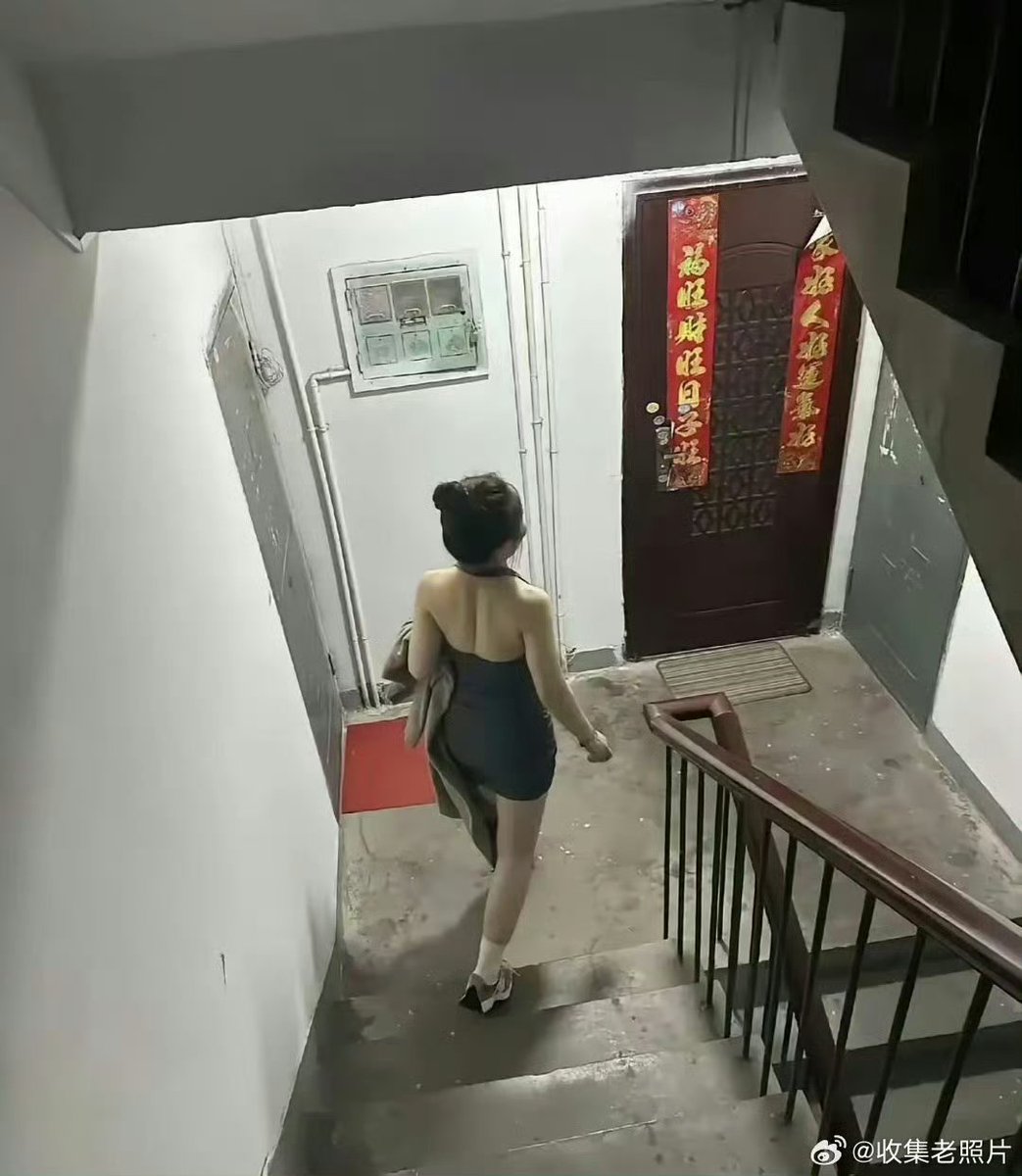 feIix_lu's tweet photo. 这样邋遢的女邻居，有什么好办法可以反制？😊 https://t.co/7dJRCM9kpy