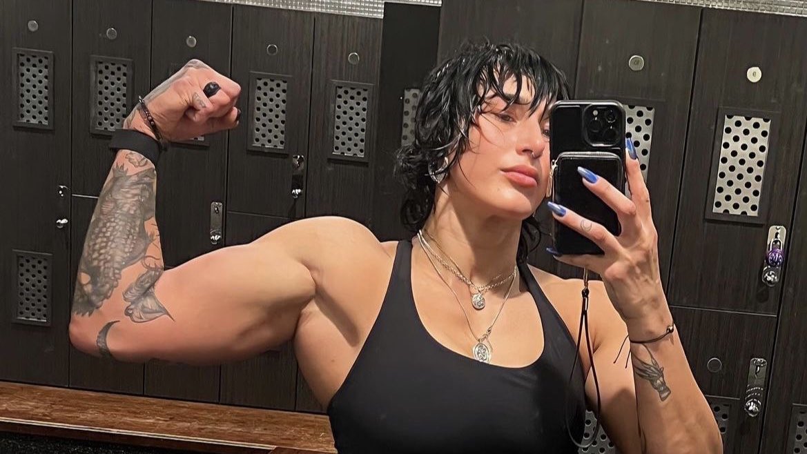 gay4ripley's tweet photo. need https://t.co/yxGcsD77pq