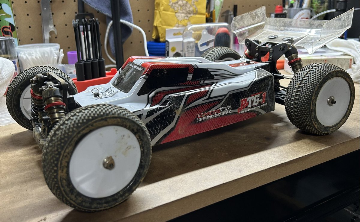 なおろく tweet media