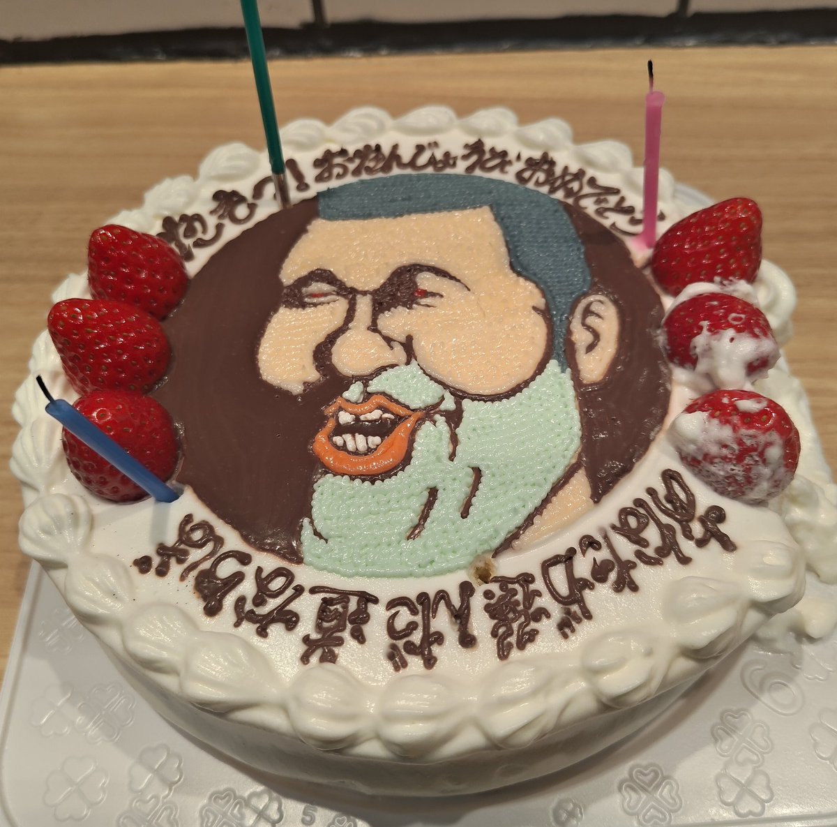 nakatamo's tweet photo. 東京都八王子市にて夢で逢えたらの移店オープンと共に、私の誕生日も祝ってもらい、断りにくい権限発動でメンバーのさりちゃんとめいさんで完全死語の逆ELTで写真を撮ってもらい、ケーキまで頂き、ありがとうございました！

あなたが進んだ道ならば、その後ろが道となり糧となるんだなあ🔥 https://t.co/n4SSjjXCXX