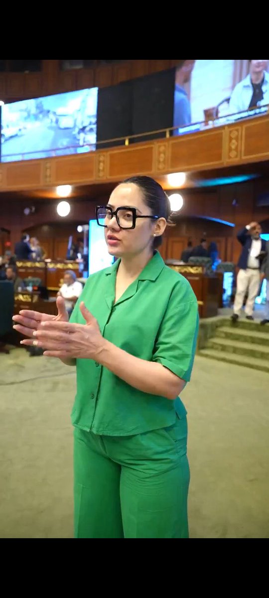 Maryam 🇵🇰 tweet media