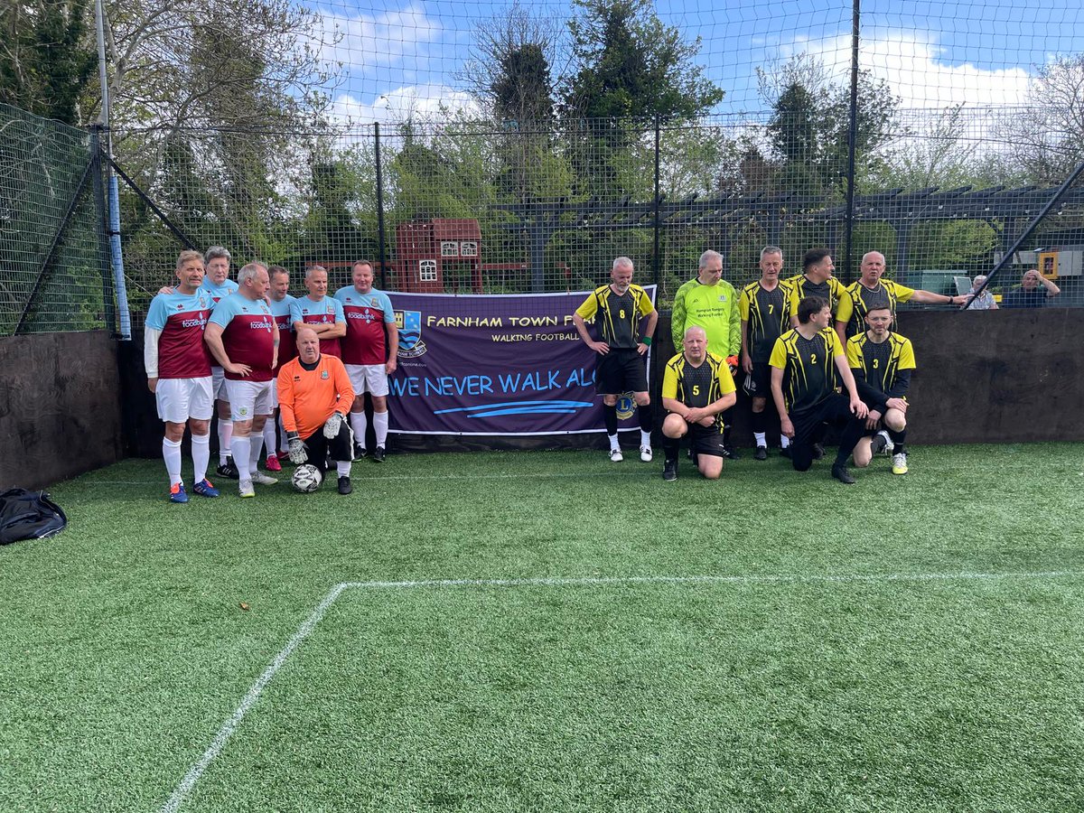 FarnhamTownFlares tweet media