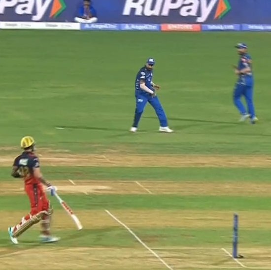 Selfless⁴⁵ tweet media