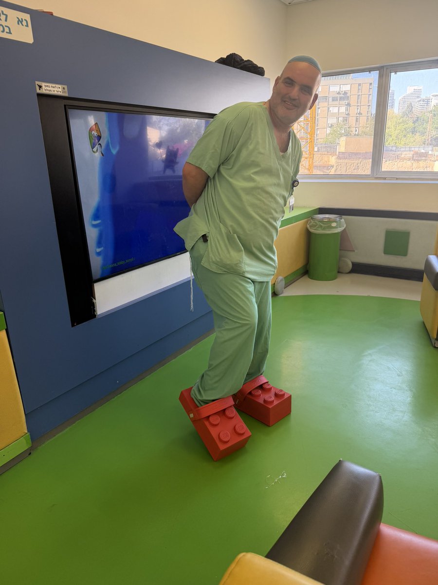 מאור איש הלגו tweet media