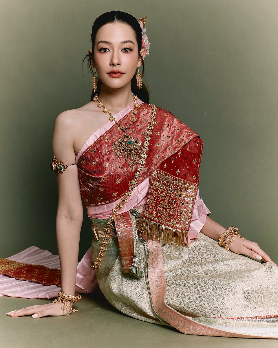 เต็มสิบไม่หัก! ความสวยระดับพรีเมียม
#จีน่าซาลาส #yeenasalas