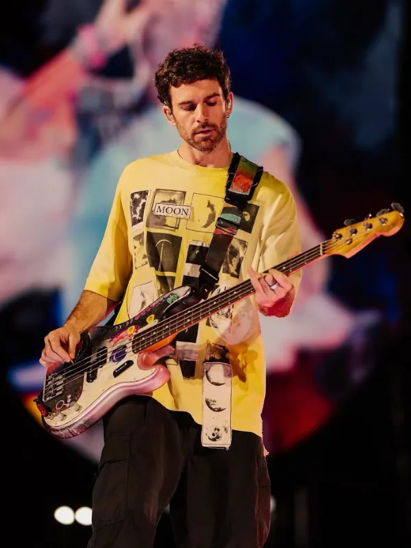JuanC_Rdgz's tweet photo. 🎵 Happy Birthday Guy Berryman 🎂🎵 
#GuyBerryman #Coldplay #HappyBirthdayGuyBerryman https://t.co/GgcTxbOENN