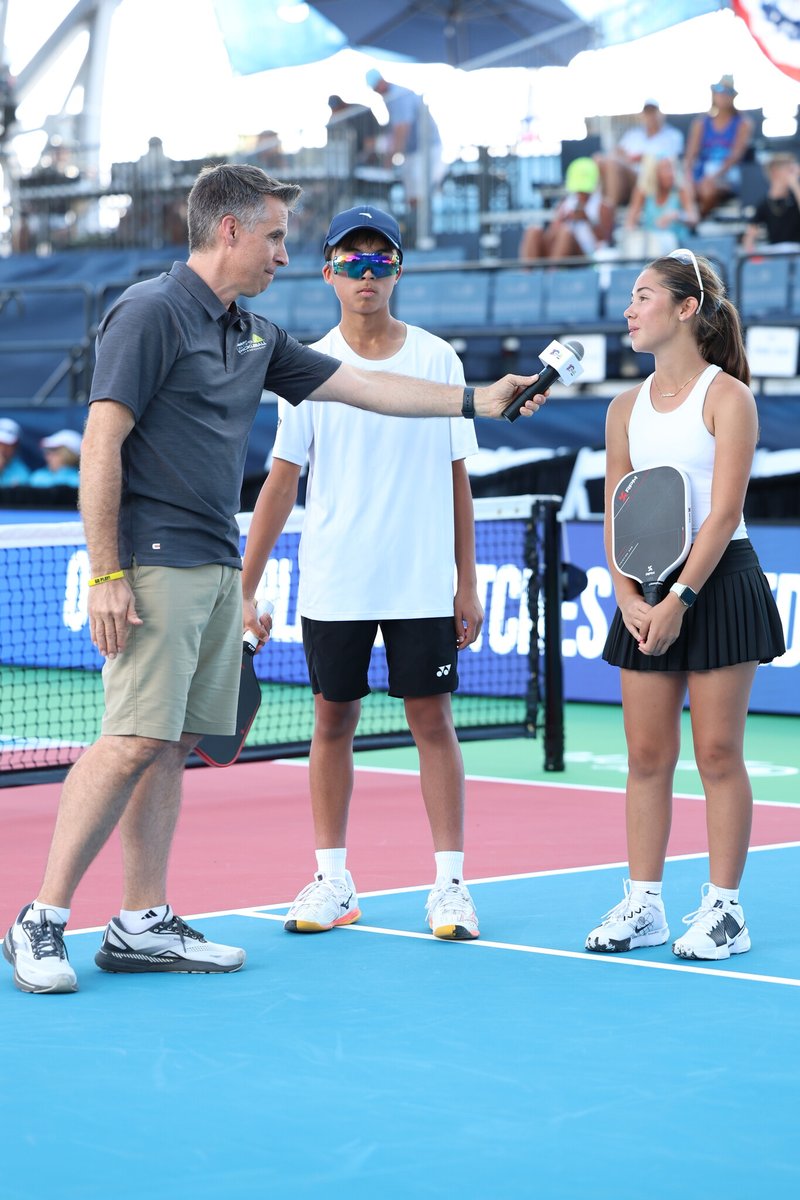 usopenpicklebal's tweet image. Day two at the US Open and the energy just keeps building 🔥

#usopenpickleball #daytwo #pickleballlife #naplesflorida #thebiggestpickleballpartyintheworld